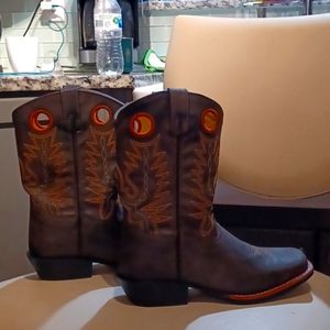 Boys cowboy boots size 5,  7 in ladies brand new never worn